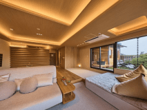 Special room with fine view cypress bath