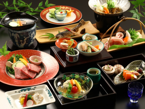 人気の【贅沢ご飯プラン】に地元の高山村産ワインとお肴をつけて