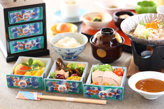 朝の光を気持ちよく受けながら食べるご朝食。心と身体が蘇ります。