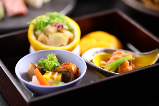 「贅沢ご飯」彩り豊かなお料理の数々。