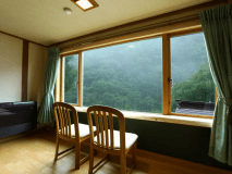 【本館・和室10畳 広縁付】