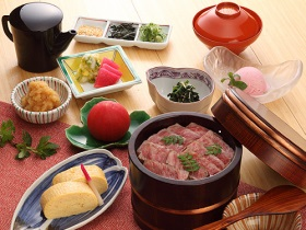 牛ひつまぶし