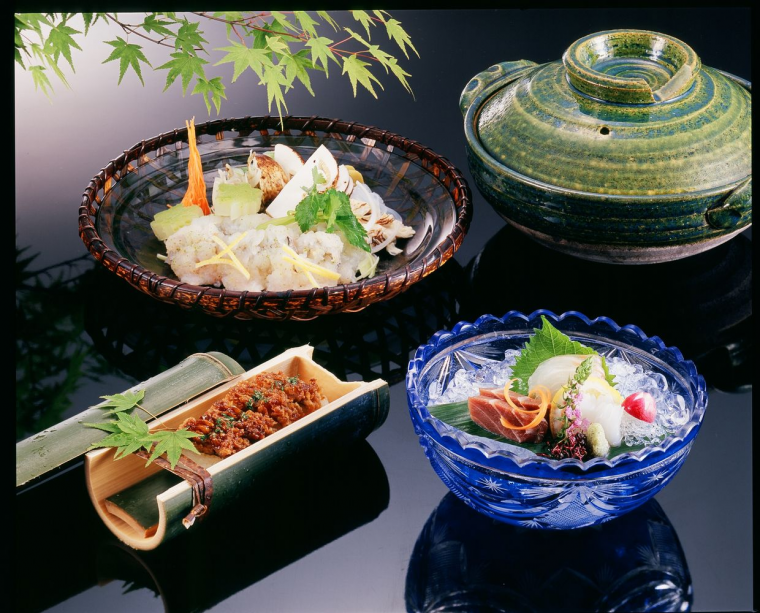 【地元・丹後産の鱧でご用意】＜7月・8月限定＞夏の味覚を楽しむ「鱧会席」