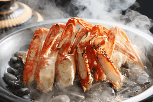 やわらかく仕上げた焼きガニの、上品な味わい。
