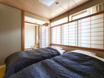 禁煙【和室+和ベッド2台】10畳+和ベッド2台+広縁