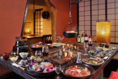 前菜や厳選されたお造りからデザートまで丁重に仕立てられたお料理が続きます。