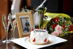 大切な方との素敵な記念日を特別なサプライズ特典をご用意いたします。