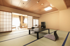 【１～２階】和室15帖＋トイレ※禁煙※B