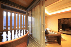 【最上階】源泉かけ流し露天風呂付客室＋2シモンベット＋シャワー～レイクビュー～※禁煙※M