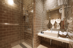 ファミリールーム　シャワー室