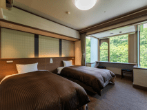 【洋室】瑞雲楼洋室ツイン山側（１８．６平米）