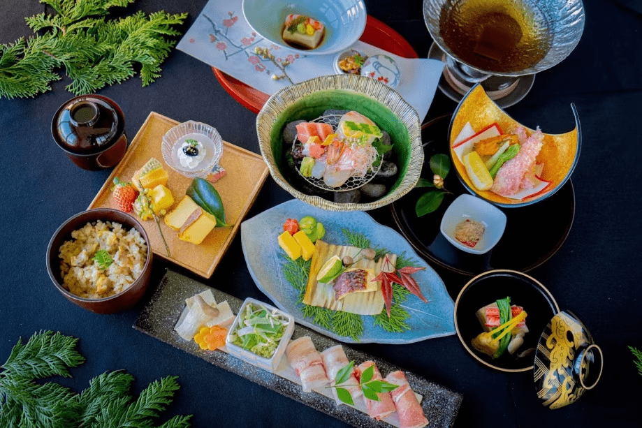 【夕食】藍会席（画像はイメージです。メニューは季節によって異なります。）