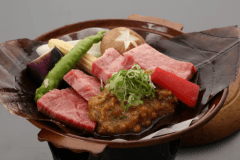 A4 rank deluxe Hida beef steak with local Miso sauce on Houba leaf 