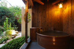 禁煙【露天風呂付き客室☆夕顔】ベッドルームと和室■６３平米