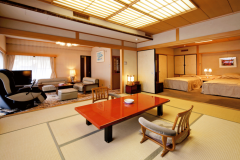 禁煙【露天風呂付き客室☆夕顔】ベッドルームと和室■６３平米