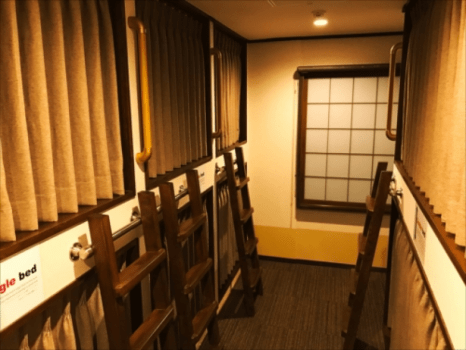 Single bed in Mixed Dormitory