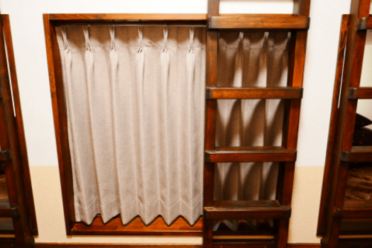 budget 4 bed private room (capsule beds / shared bathroom)