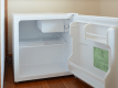*【客室（冷蔵庫）】大きくはありませんが、市場などで買ったお土産を保管する際にご利用ください。