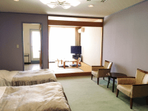 特別和洋室（小）富士山と精進湖を望むバスルーム付