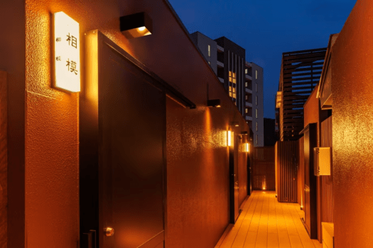 7階最上階にある貸切露天風呂/通路