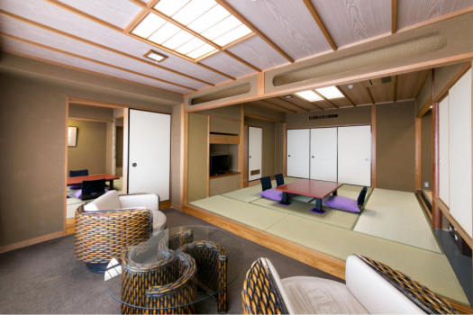 Twin room with Tatami area with sea view