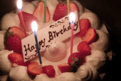 記念日にはケーキでお祝いを…