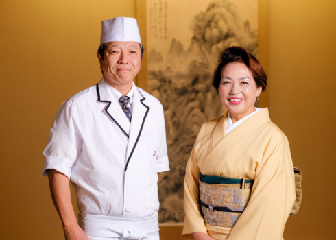 朝野家女将と調理長