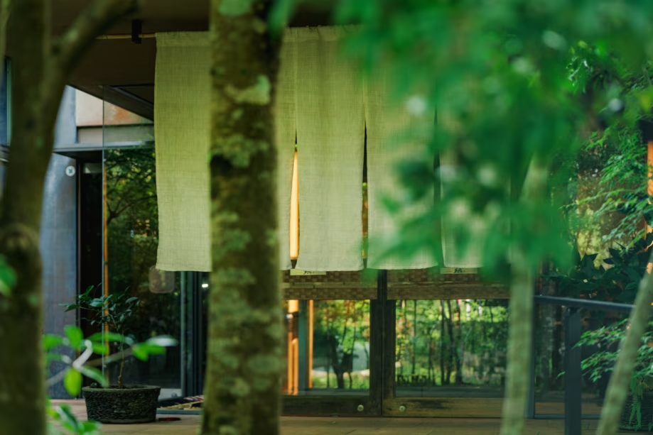 【素泊まり】お食事なしのご滞在｜源泉掛け流し露天風呂を気ままに満喫