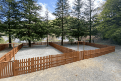 ドックフリーサイト_H type(わんちゃんのびのびフェンス付・ヒマラヤ杉茂るビックサイト)