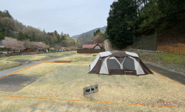 テントサイト_J type(110㎡の広々サイト、2家族もOK)