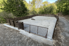 Kサイト、フェンス内に車の乗り入れ可能