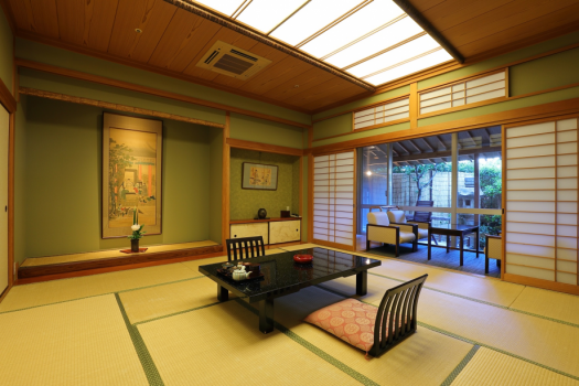 【芙蓉山荘特別室例】純和風のたたずまい