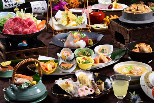 地元名産「相生牡蠣」に旬魚旬菜を取り入れたお料理の数々と和牛のすき鍋を味わえるおすすめ会席。