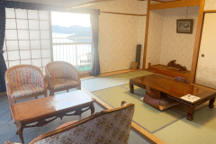 リビングからは瀬戸内が拡がる絶景が