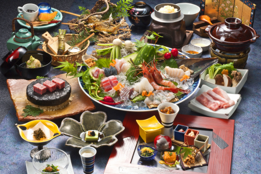 【ご夕食】板長こだわりの山海懐石料理