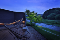 【離れメゾネット】川テラスとハンモックのある眺望の館