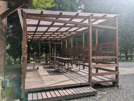 キャビン棟BBQデッキ