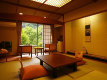 【養気楼】スタンダード（和室10畳＋広縁2畳）★夕食：創作会席