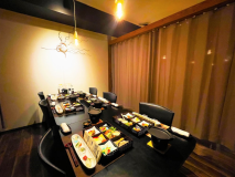 【半個室確約／組数限定】夕食をダイニングのプライベート空間で楽しむ★半個室で創作会津郷土料理を堪能