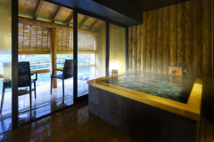 01号室【半露天風呂付】渓流ビューセミスイート◆58㎡/階段有