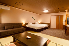 【別館/和モダンツイン/シャワー付】川沿い畳有ツイン39平米