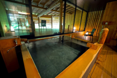 11号室【半露天風呂付】渓流沿い広々テラス付スイート◆58平米