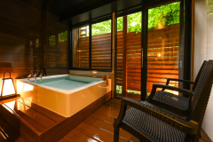 24年改装【源泉内風呂付/川沿い】ツイン+和リビングルーム