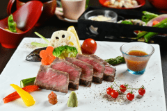 【夕食は部屋にお届け】メインは国産牛ステーキ☆お部屋で過ごす水入らずの時間