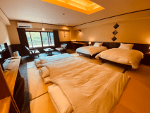 ※3名以上利用時は2名様を超える方はお布団を敷いてご用意いたします。写真は5名利用時のイメージです。