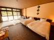 ※3名以上の場合は、ソファーベッドまたはお布団でご用意します。お部屋タイプによって異なります。写真は4名利用時のイメージです。