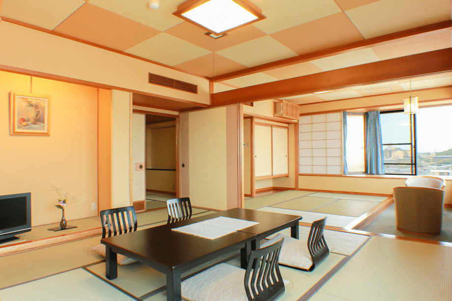 伝統旅館のぬくもり 灰屋 | 本館十楽棟 和室 スタンダード | プランを選ぶ