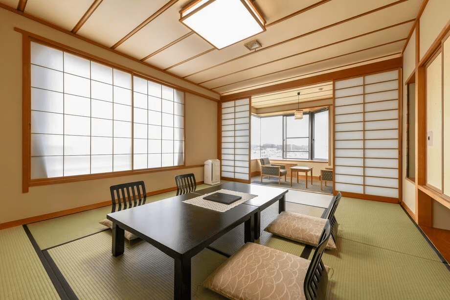 伝統旅館のぬくもり 灰屋 | 本館十楽棟 和室 スタンダード | プランを選ぶ