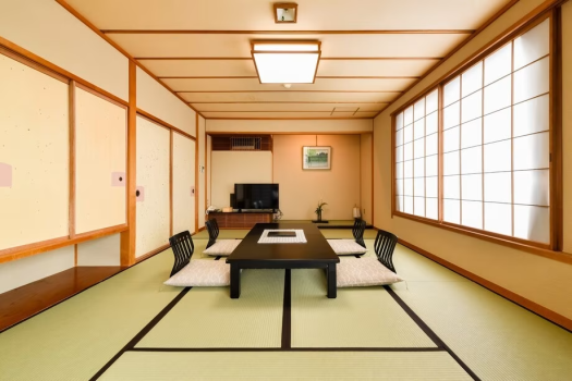 【本館十楽棟】和室(スタンダード)客室イメージ
和のぬくもりと心なごむ居心地の良い客室です。