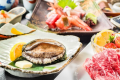 【夕食】灰屋自慢のご当地グルメプラン：福井県最高ランク【若狭牛】と高級食材【活あわび】を贅沢に使用！